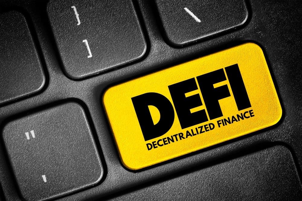 DeFi’s Institutional Pivot: Regulated Yield Platforms Take Center Stage