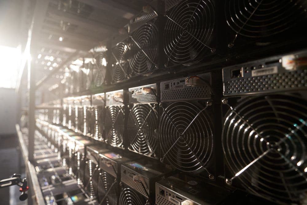 The Green Mining Revolution: Can Bitcoin Go Carbon-Neutral by 2030?